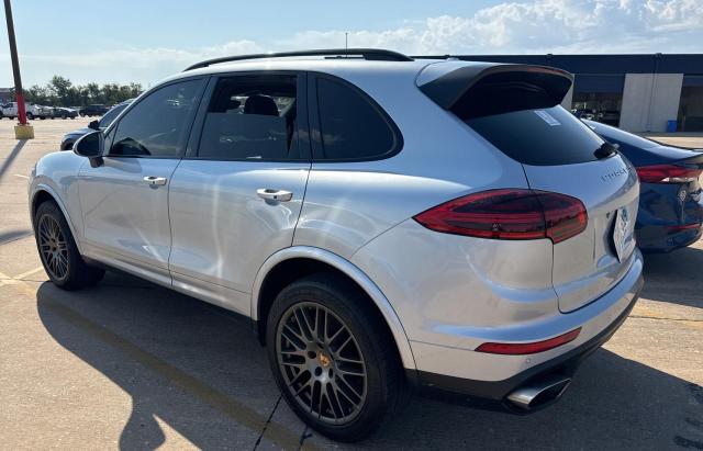 VIN WP1AA2A22HKA86696 2017 Porsche Cayenne no.3