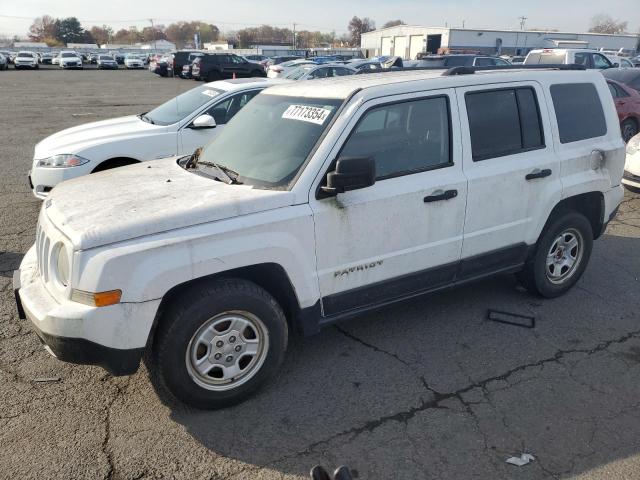 VIN 1C4NJRBB5ED653140 2014 Jeep Patriot, Sport no.1