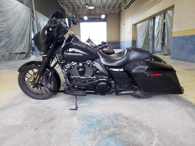 2018 HARLEY-DAVIDSON FLHXS STRE - 1HD1KRC11JB610257