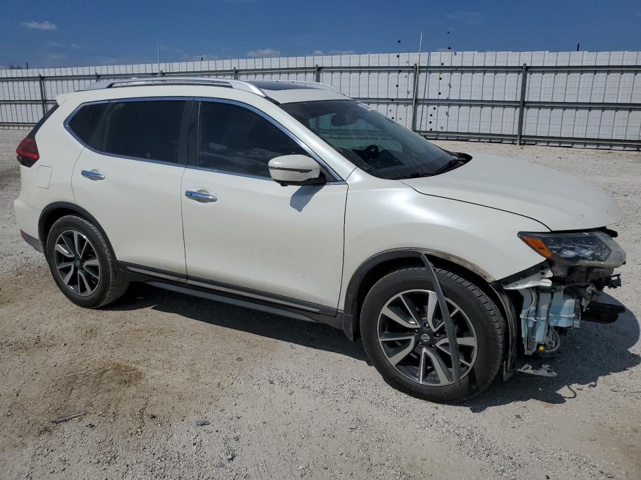 Lot #2960131100 2017 NISSAN ROGUE S