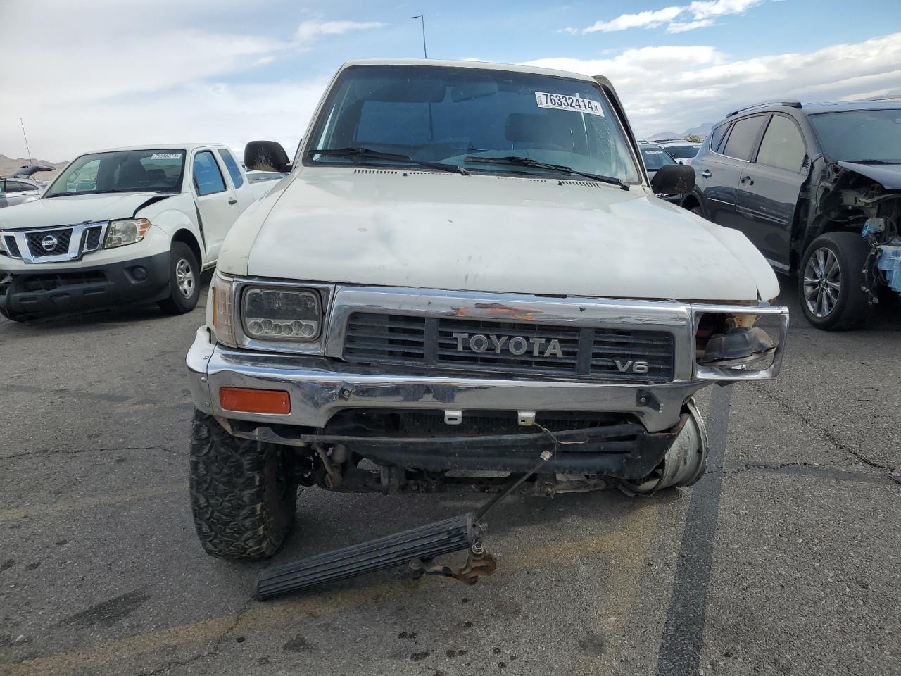 Lot #2962573738 1989 TOYOTA PICKUP 1/2