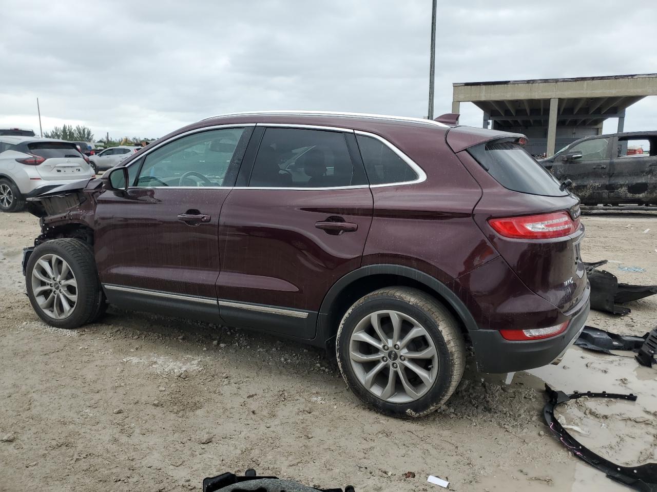 LINCOLN MKC SELECT 2019 burgundy  gas 5LMCJ2C91KUL18200 photo #3