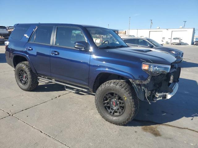 2018 TOYOTA 4RUNNER SR - JTEBU5JR4J5579663