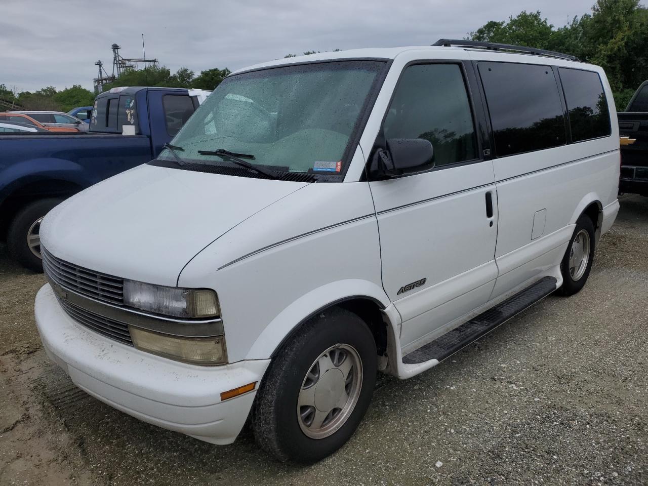 Chevrolet Astro Van 2000 Extended Van