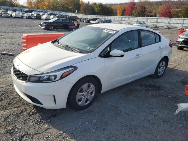 VIN 3KPFK4A77HE143425 2017 KIA Forte, LX no.1