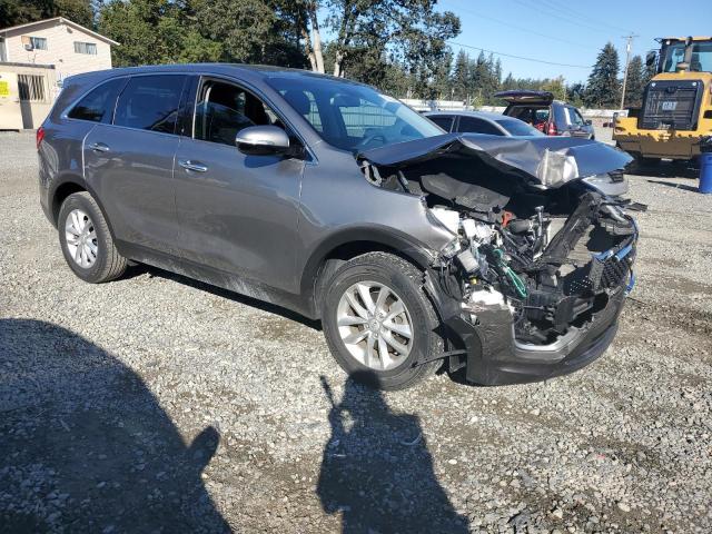 VIN 5XYPG4A3XJG418491 2018 KIA Sorento, LX no.4