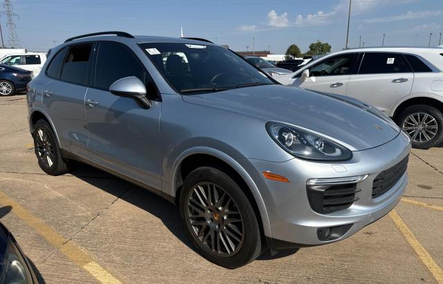 VIN WP1AA2A22HKA86696 2017 Porsche Cayenne no.1