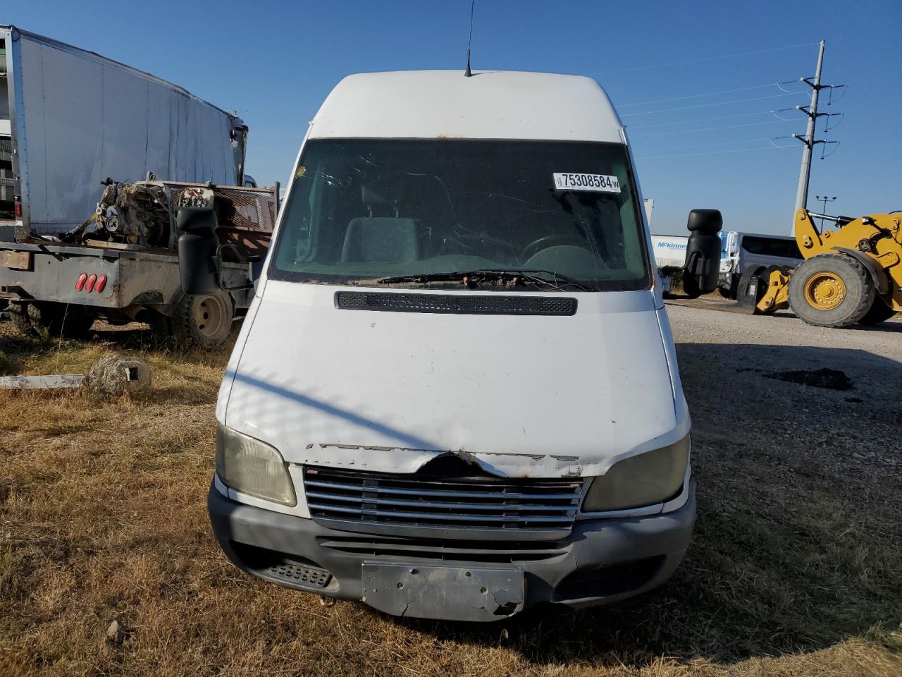 Lot #2962815073 2005 FREIGHTLINER SPRINTER 3