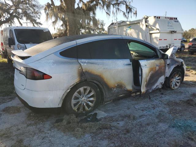 TESLA MODEL X 2018 white  electric 5YJXCAE25JF088911 photo #4