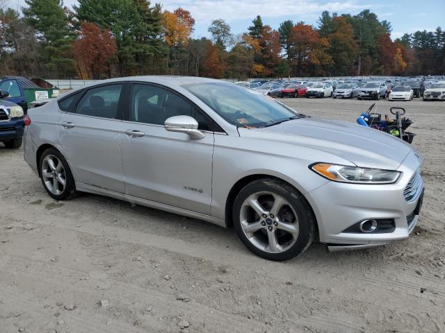 VIN 3FA6P0LU0DR224322 2013 Ford Fusion, Se Hybrid no.4