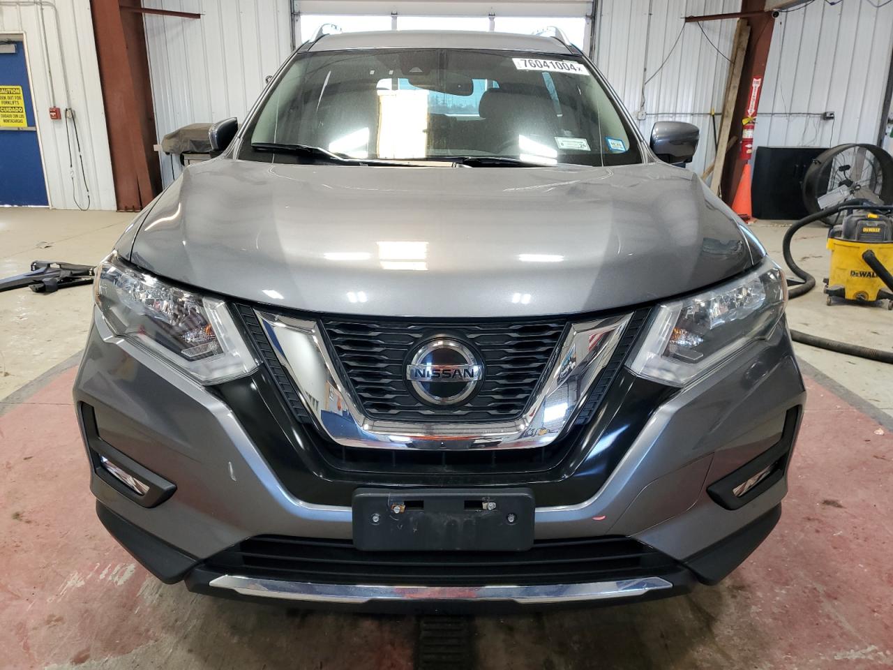 Lot #3033160180 2019 NISSAN ROGUE S