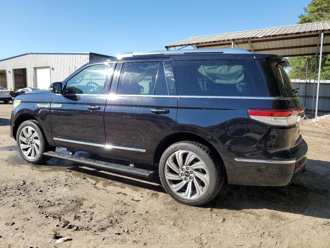 Lot #2940671460 2022 LINCOLN NAVIGATOR