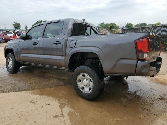 VIN 5TFAX5GN4JX121055 2018 Toyota Tacoma, Double Cab no.2