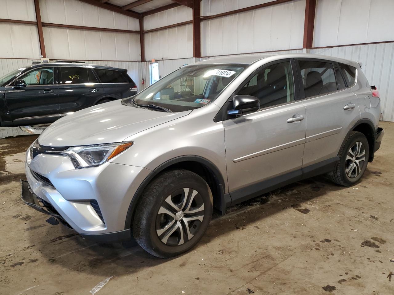 Lot #2994093337 2018 TOYOTA RAV4 LE