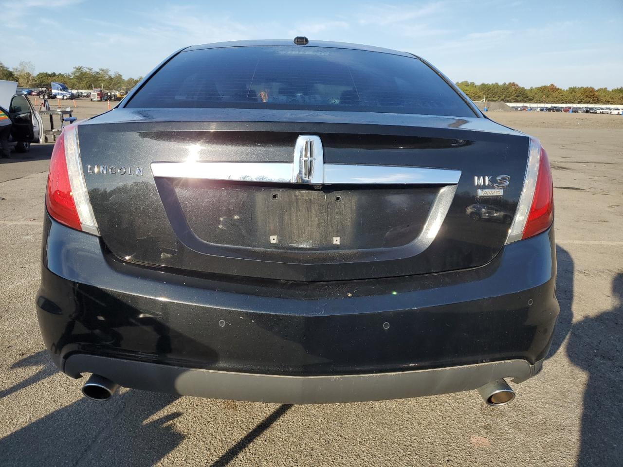 Lot #3050509113 2011 LINCOLN MKS