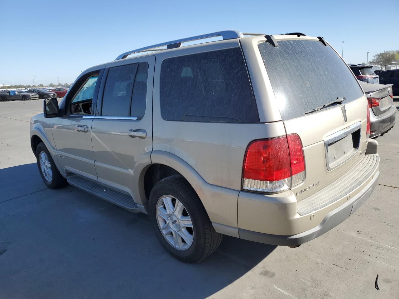 Lot #2921091500 2004 LINCOLN AVIATOR