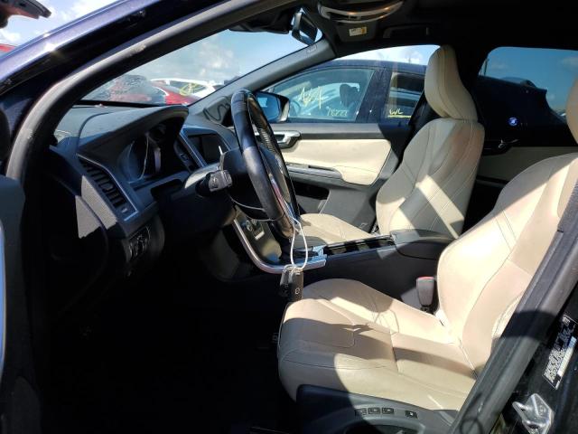 2016 VOLVO XC60 T5 PR - YV440MDK4G2791553