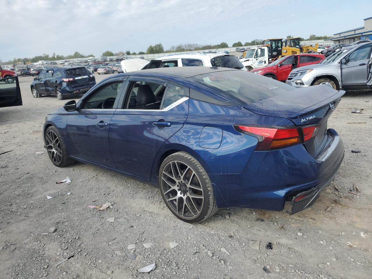 Lot #3031433895 2019 NISSAN ALTIMA SR