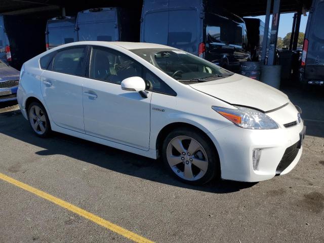 VIN JTDKN3DU2F0418495 2015 Toyota Prius no.4