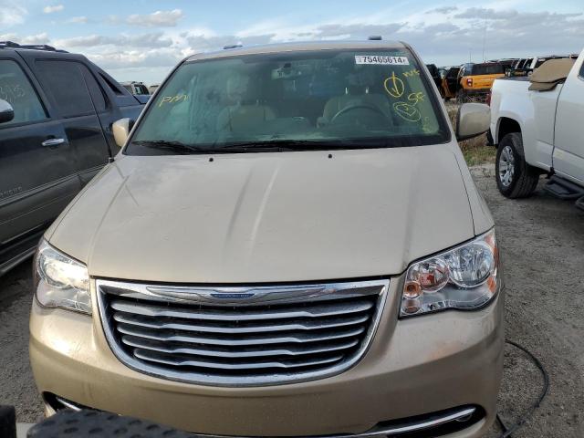 VIN 2C4RC1BGXFR752740 2015 Chrysler Town and Countr... no.5