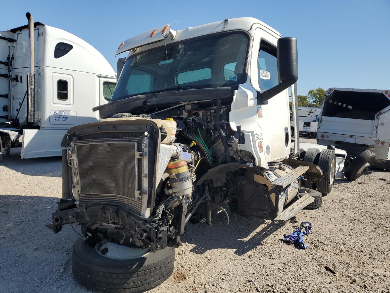 Lot #2972226120 2020 FREIGHTLINER CASCADIA 1