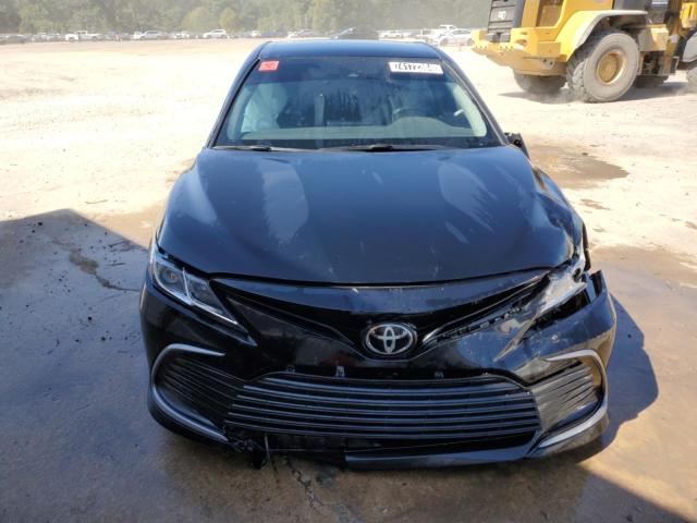 VIN 4T1C11AK0PU755096 2023 Toyota Camry, LE no.5