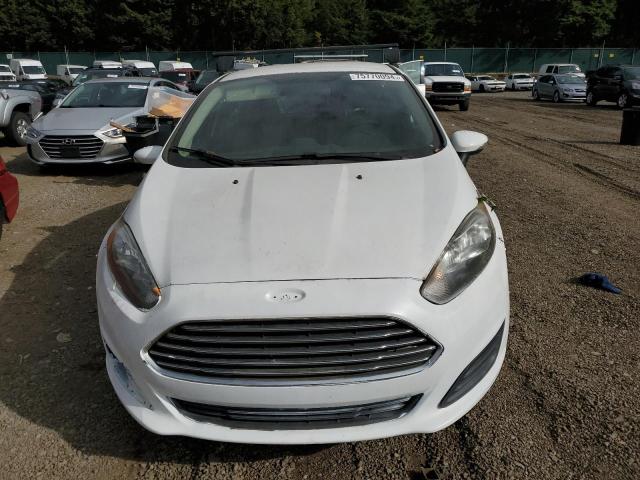 VIN 3FADP4EJ3FM121364 2015 Ford Fiesta, SE no.5