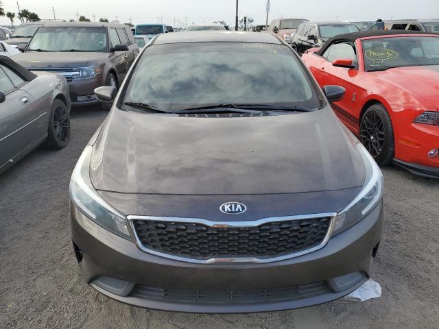 VIN 3KPFK4A74HE068943 2017 KIA Forte, LX no.5