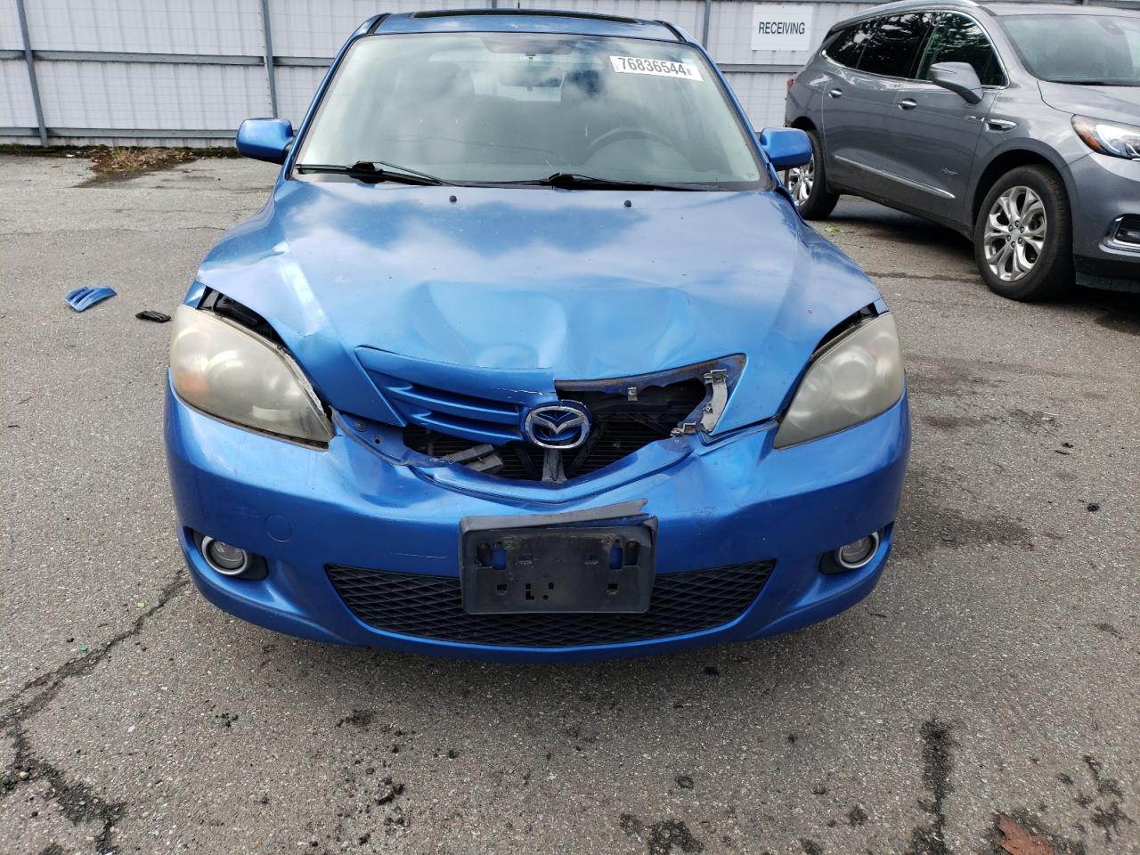 Lot #2943335732 2005 MAZDA 3 HATCHBAC