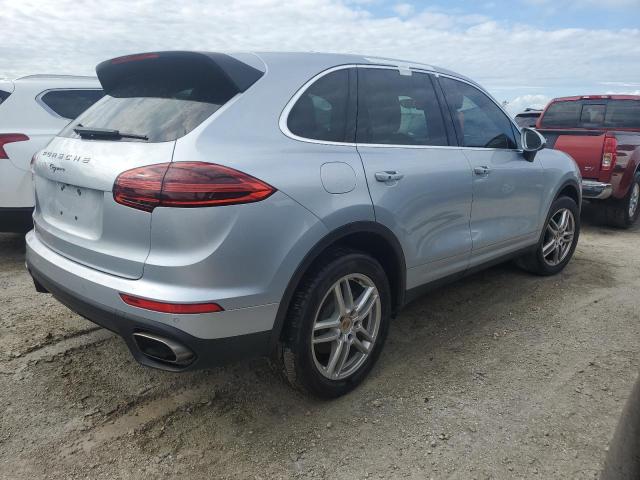 VIN WP1AA2A27GLA09749 2016 PORSCHE CAYENNE no.3