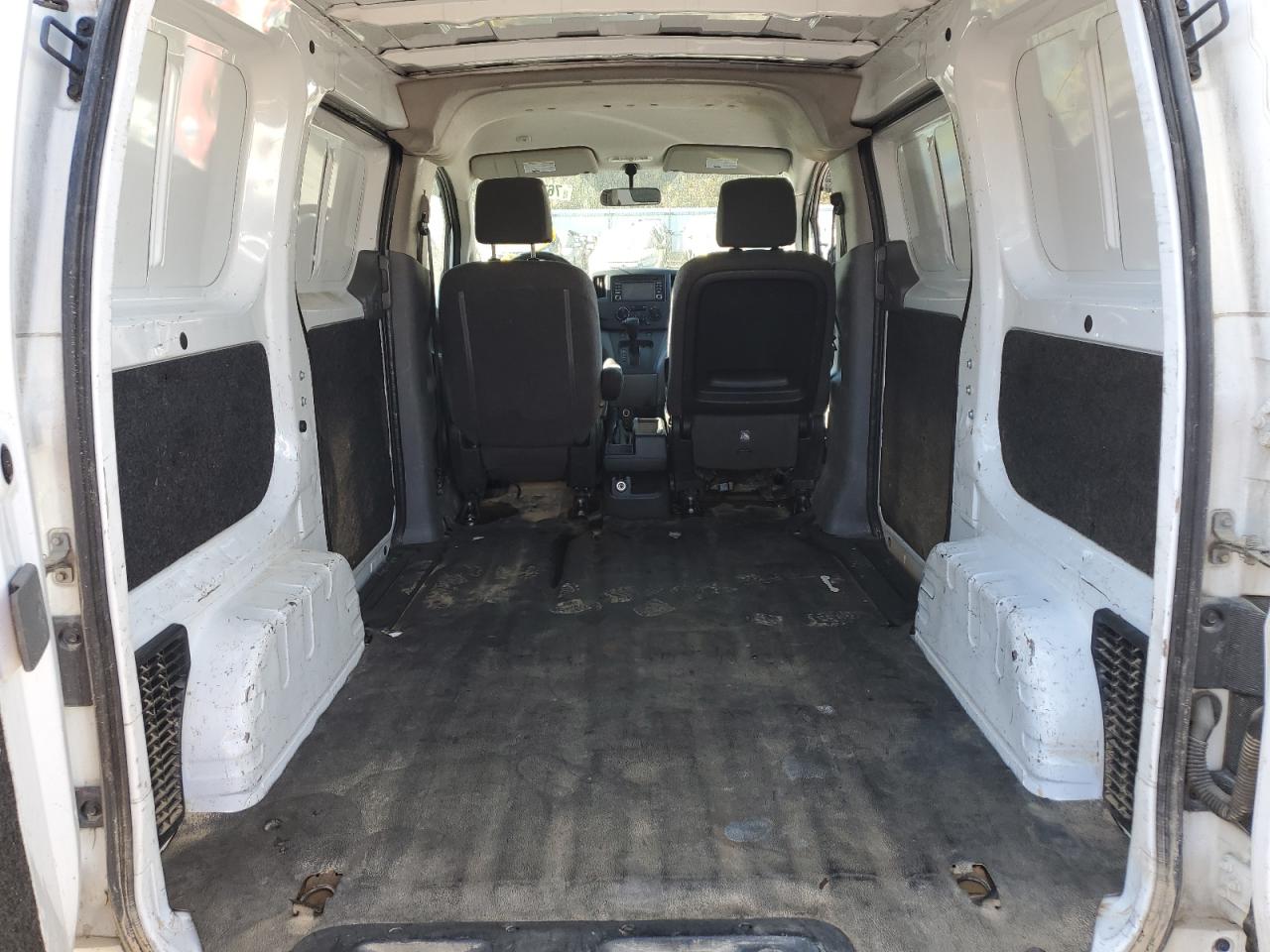 Lot #3020919671 2015 NISSAN NV200 2.5S