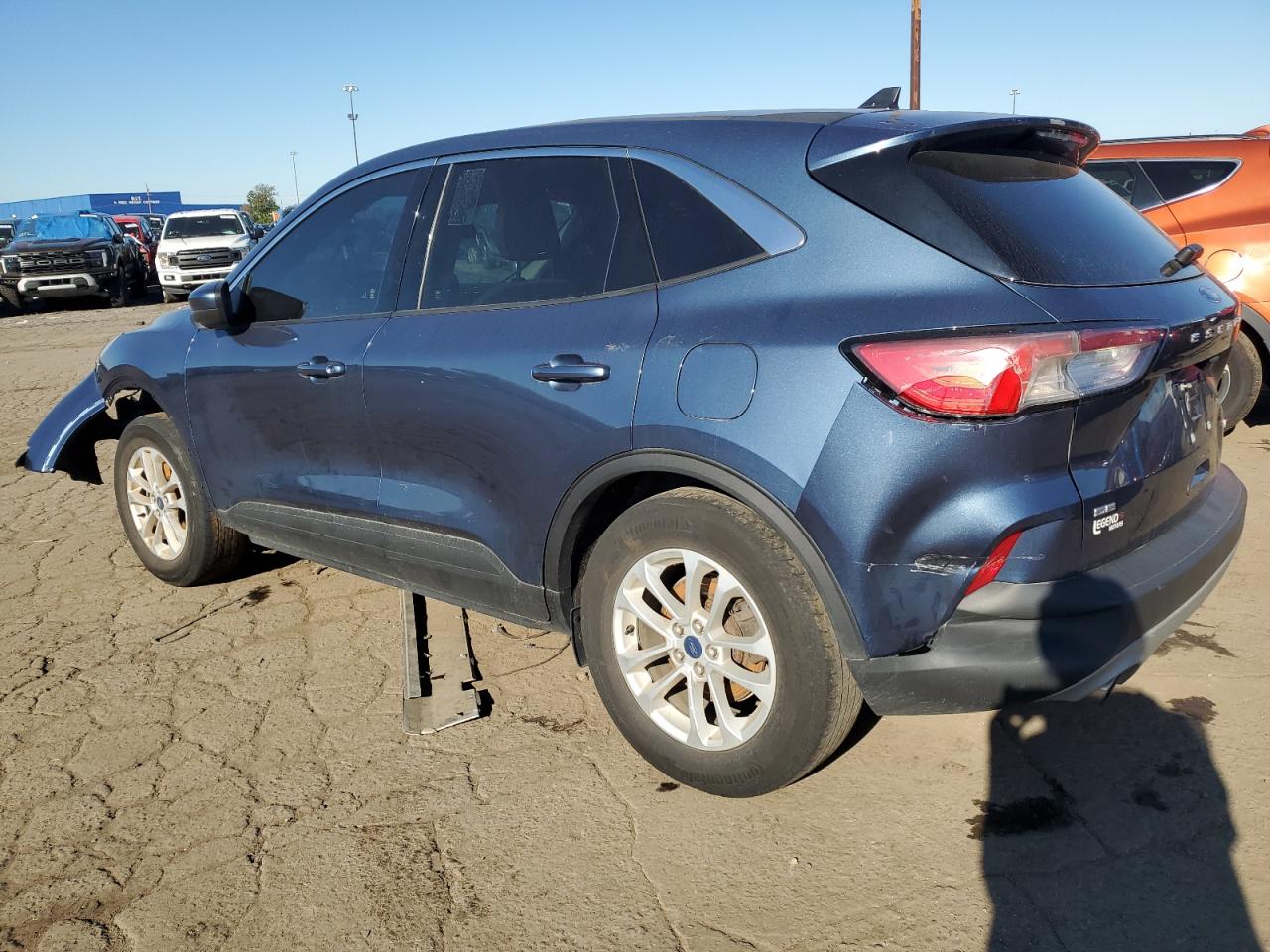 Lot #2928416793 2020 FORD ESCAPE SE