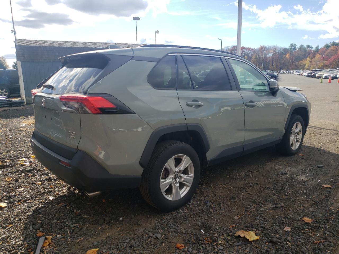 Lot #2935810612 2021 TOYOTA RAV4 XLE