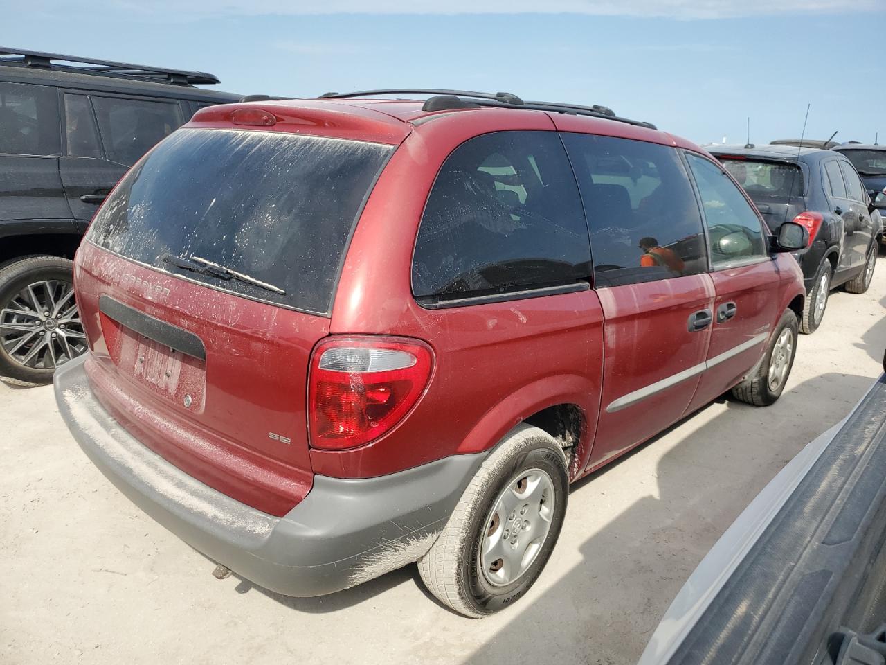 Lot #3008705117 2001 DODGE CARAVAN SE