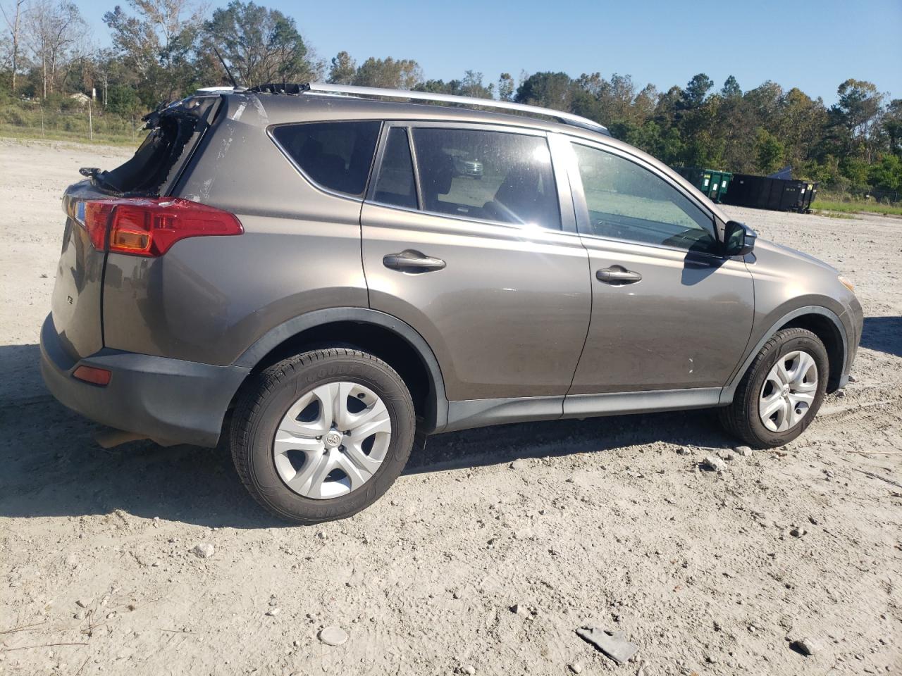 Lot #2955178940 2015 TOYOTA RAV4 LE