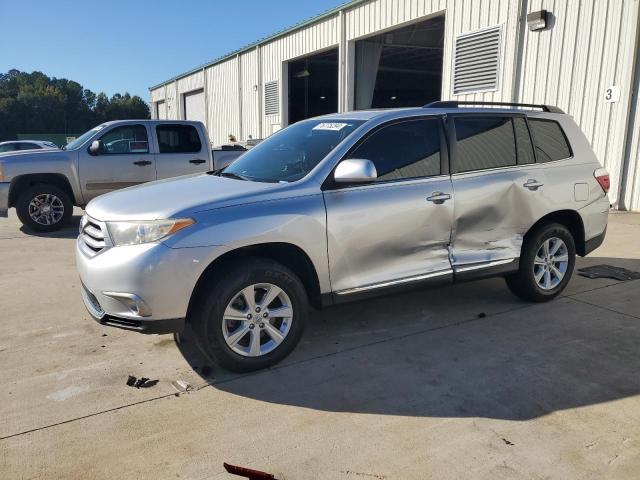 2013 TOYOTA HIGHLANDER BASE 2013