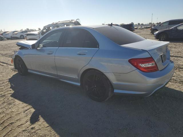 VIN WDDGF4HB2DR249868 2013 MERCEDES-BENZ C-CLASS no.2