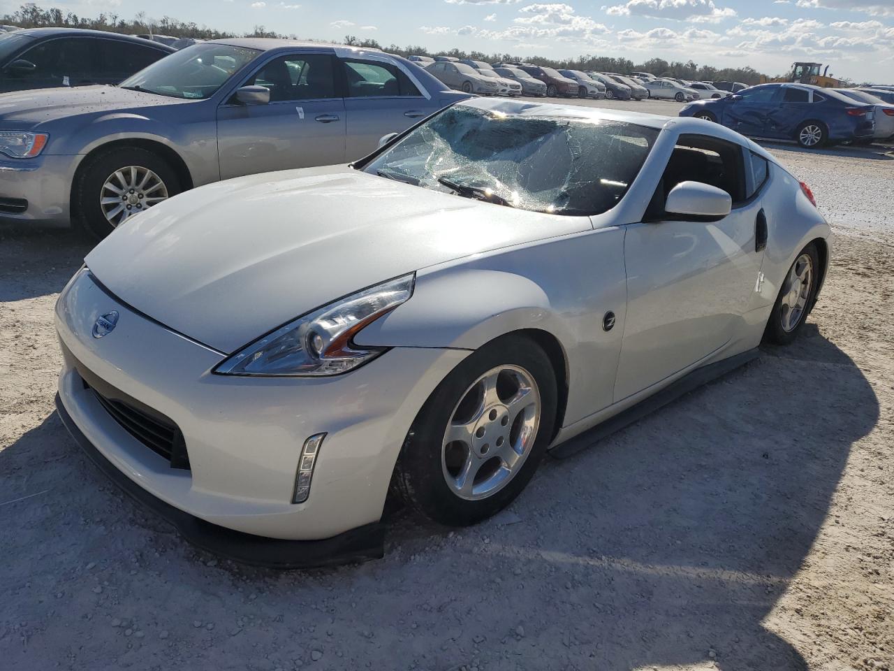  Salvage Nissan 370Z