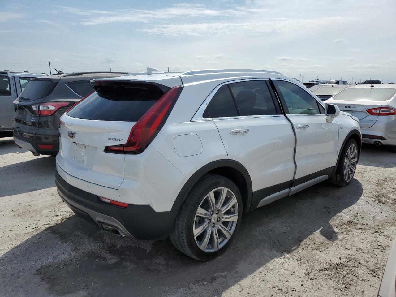 Lot #2991764323 2020 CADILLAC XT4 PREMIU