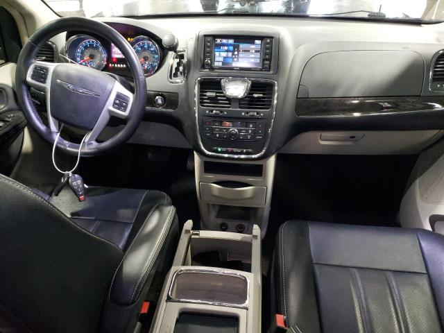 2016 CHRYSLER TOWN & COU - 2C4RC1CG8GR135661