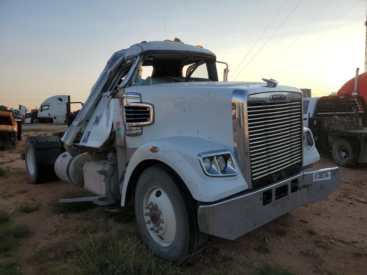 Lot #2989055524 2020 FREIGHTLINER 122SD