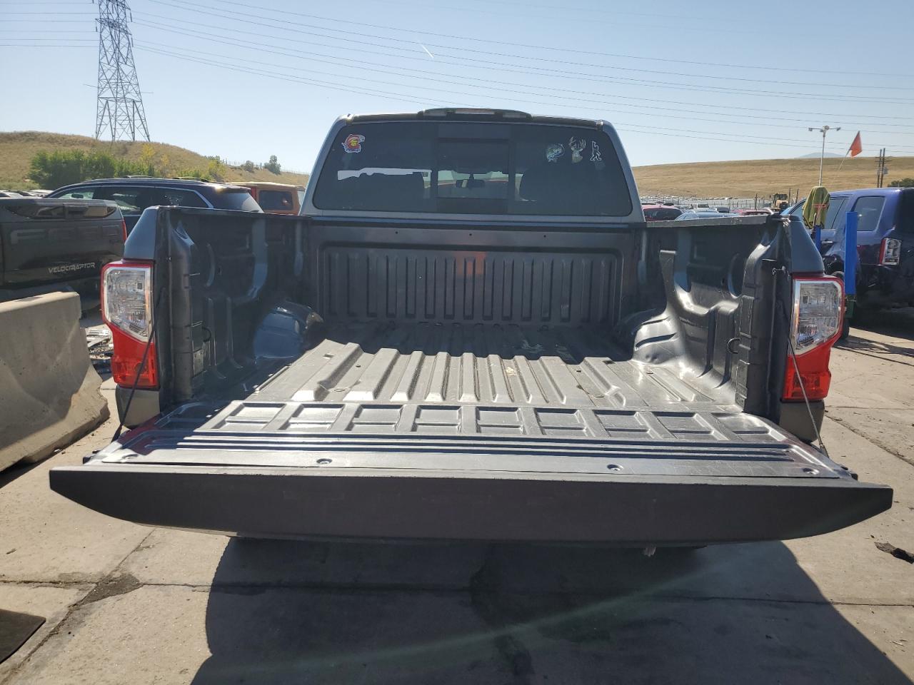 Lot #2905318482 2017 NISSAN TITAN S