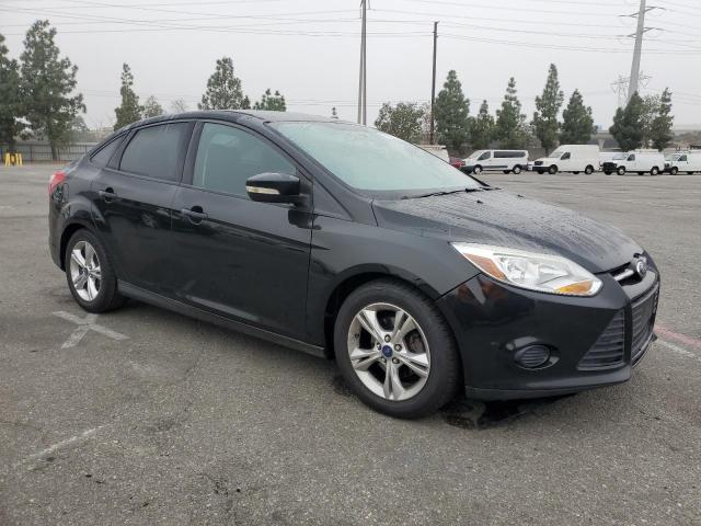 VIN 1FADP3F26EL187084 2014 Ford Focus, SE no.4