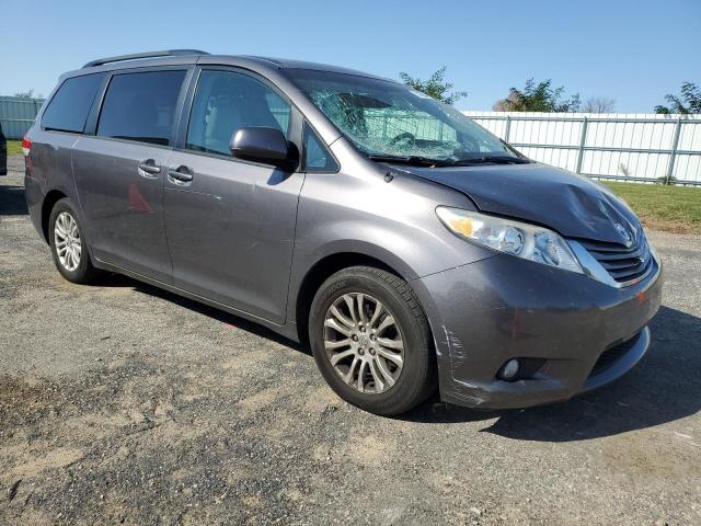 VIN 5TDYK3DC7DS301130 2013 Toyota Sienna, Xle no.4