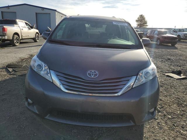 VIN 5TDYZ3DC2HS769493 2017 Toyota Sienna, Xle no.5