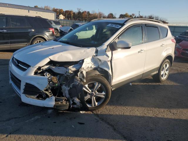 VIN 1FMCU9G93EUD74057 2014 Ford Escape, SE no.1