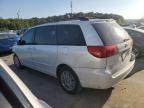 TOYOTA SIENNA XLE снимка