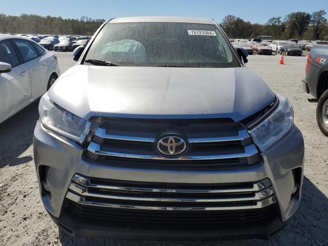 VIN 5TDBZRFH6JS913330 2018 Toyota Highlander, LE no.5