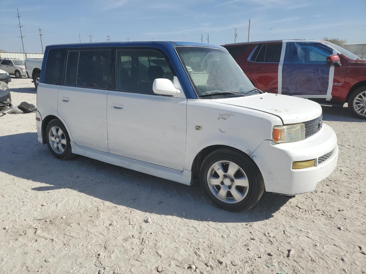 Lot #3027290304 2005 TOYOTA SCION XB