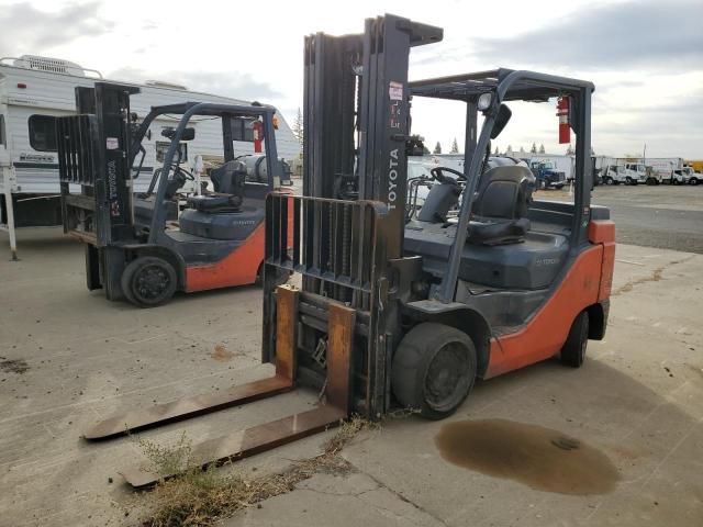 TOYOTA FORK LIFT 2015 orange   10675 photo #3